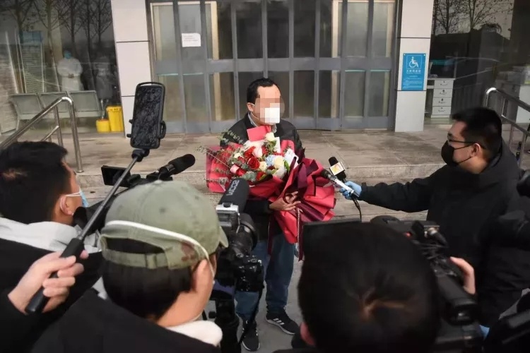 邢台首例新型冠状病毒患者治愈出院