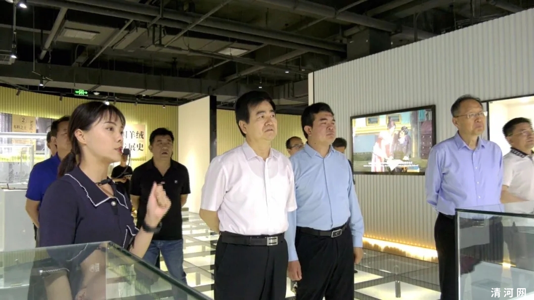 市政协主席邱文双来清调研
