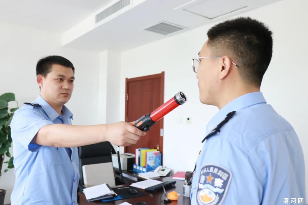 雷霆出动！清河警方侦破刑事案13起，抓获犯罪嫌疑人19人，抓获网上逃犯4名...