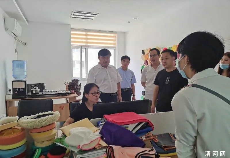 武邑县网信办一行到我县进行学习考察