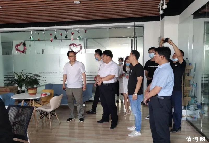 武邑县网信办一行到我县进行学习考察